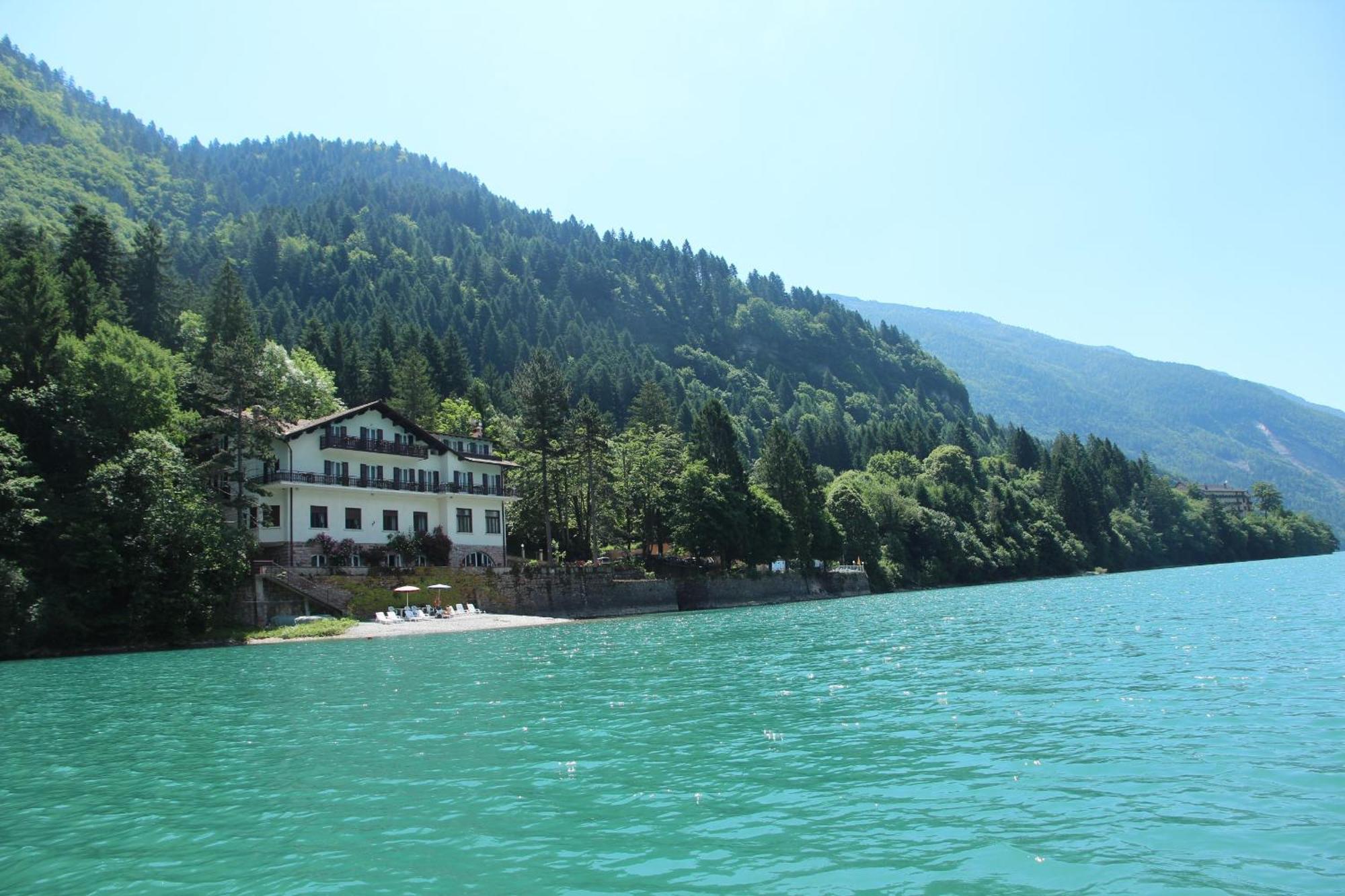 Lago Park Hotel Мольвено Екстер'єр фото