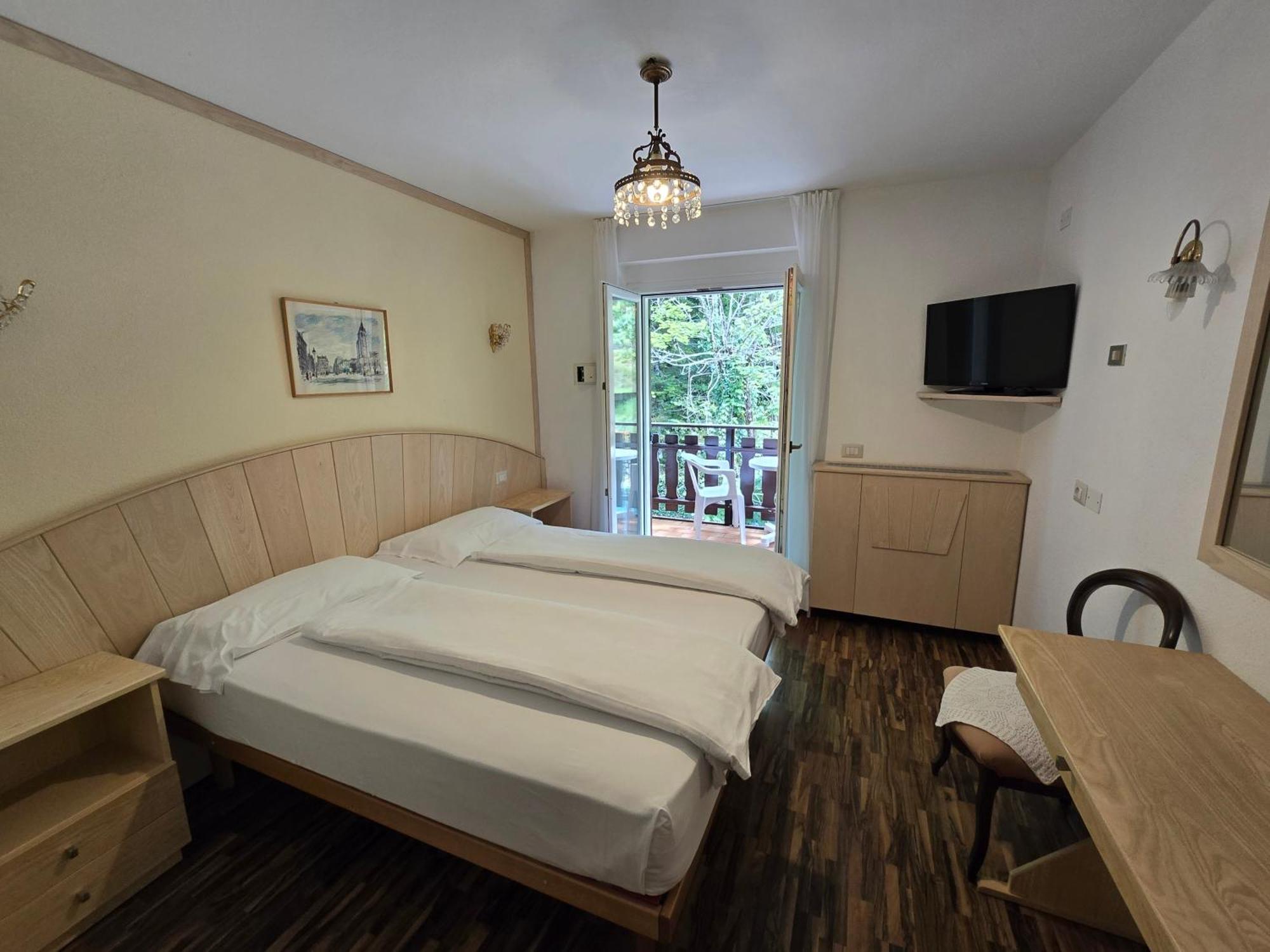 Lago Park Hotel Мольвено Екстер'єр фото