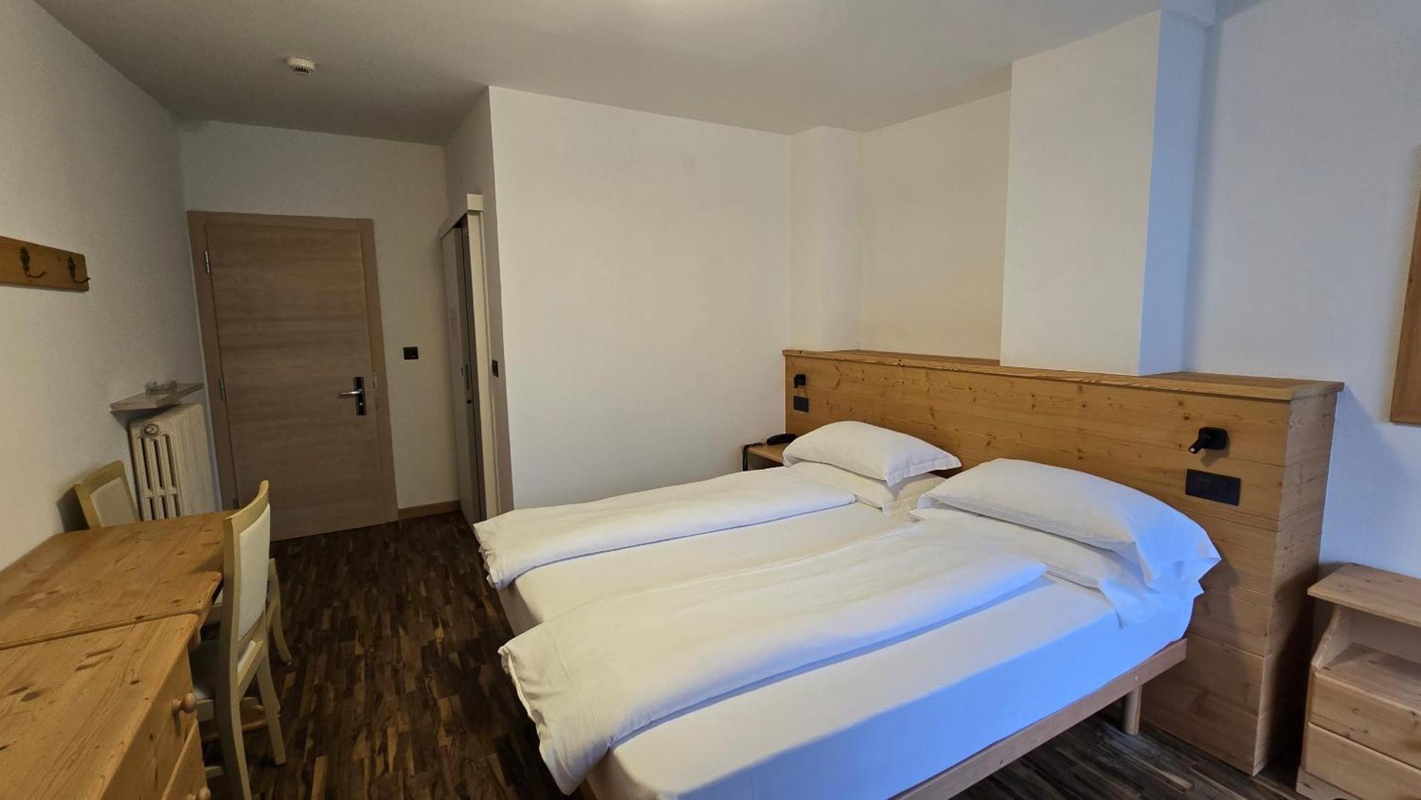 Lago Park Hotel Мольвено Екстер'єр фото