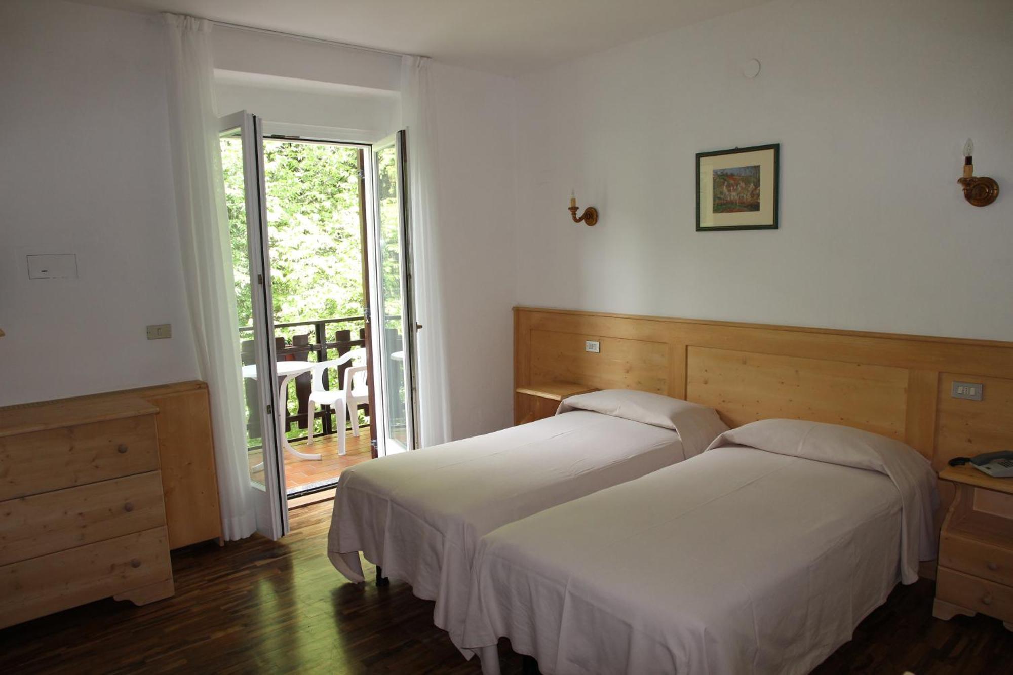 Lago Park Hotel Мольвено Екстер'єр фото