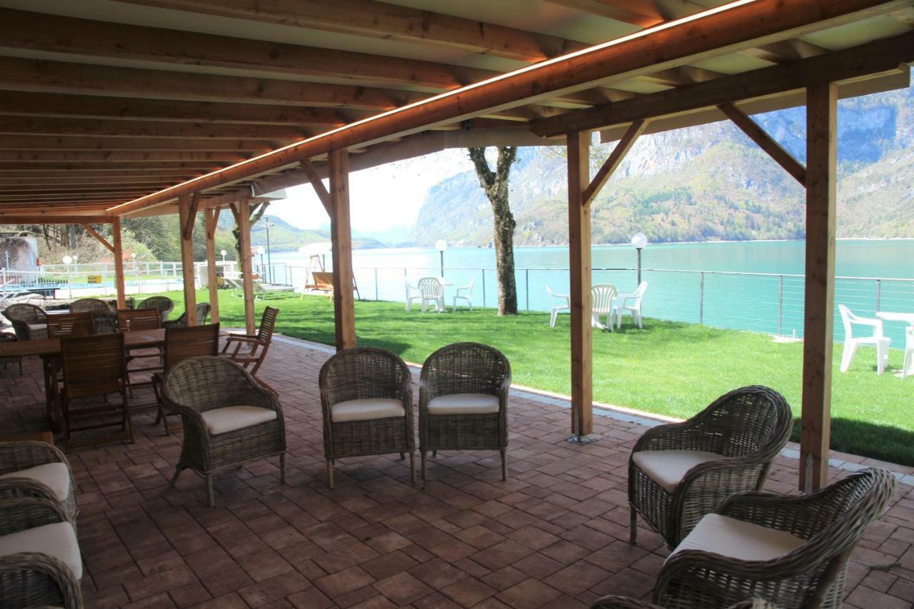Lago Park Hotel Мольвено Екстер'єр фото